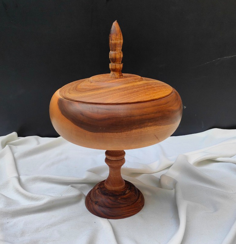 شکلات خوری گردو پایه چوبی