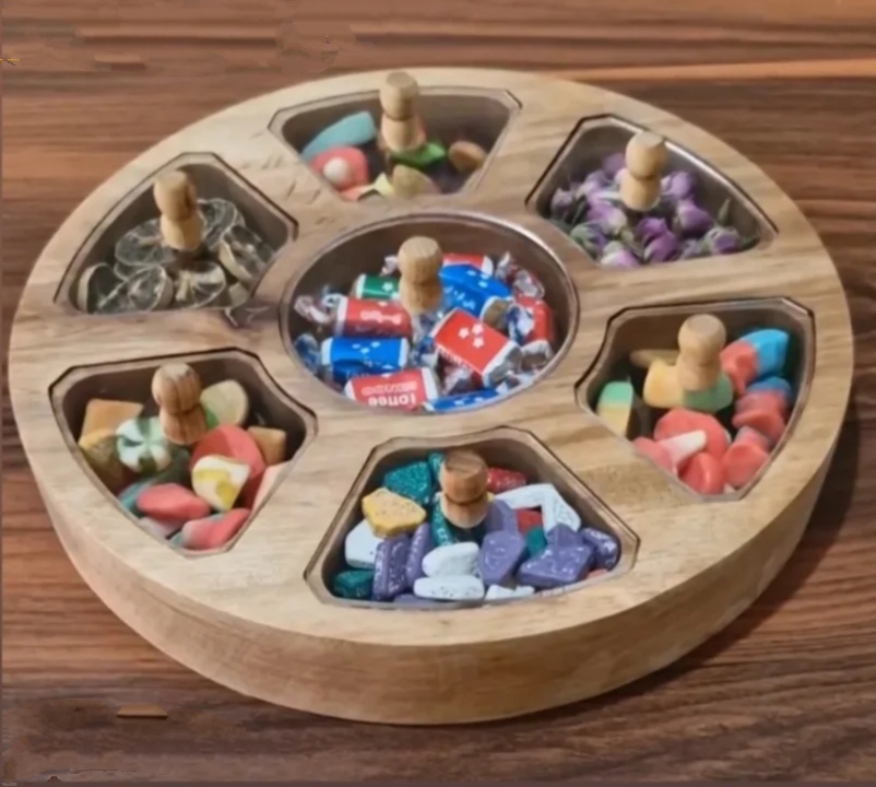 اردو گرد ۷ خانه درب دار چوبی