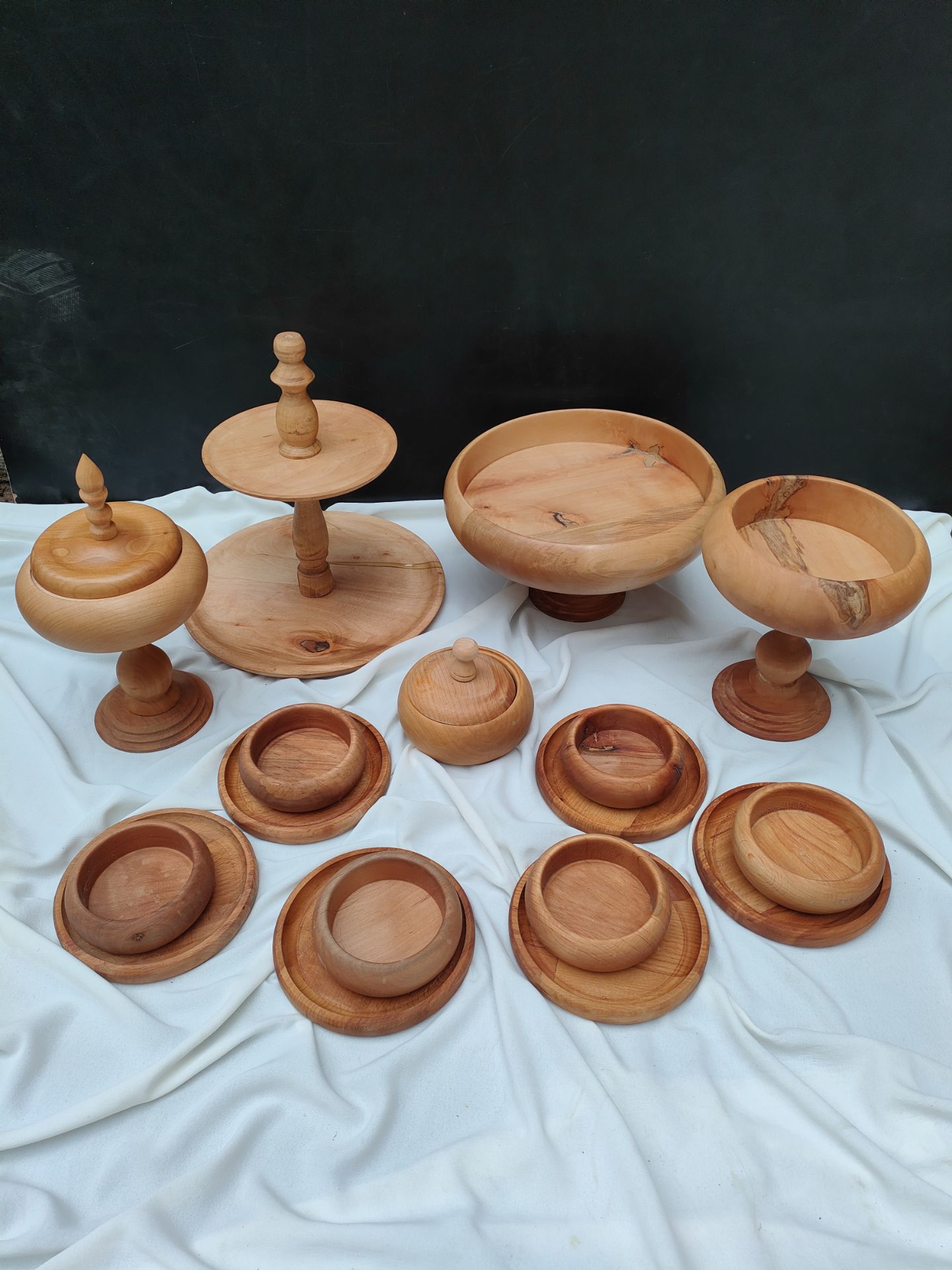 ست پذیرایی کامل و مجلل چوبی ۱۷ تکه